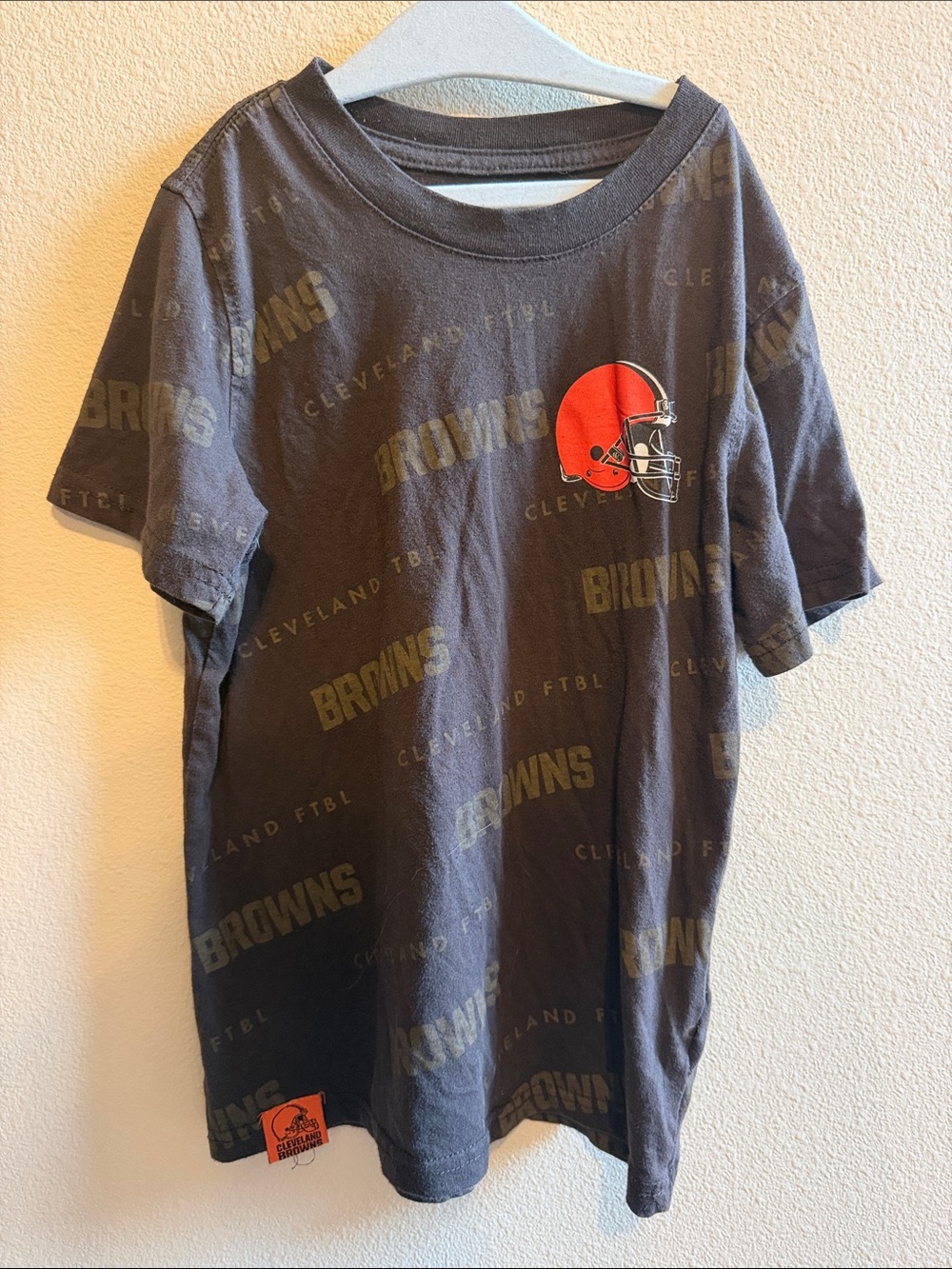 Boy's NFL Cleveland Browns Tee with Orange Helmet Graphic